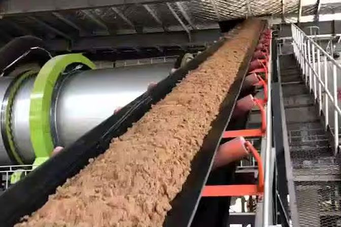 On site use of complete equipment for fine sand drying